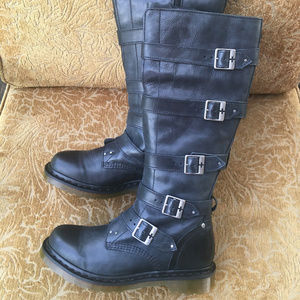 New Phoenix Phina Dr Martens women’s size 9